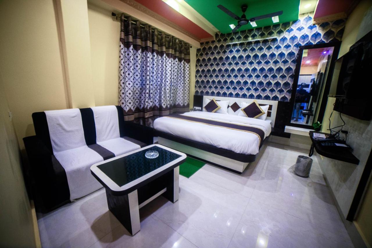 Tirupati Lodge Njp Сіліґурі Екстер'єр фото