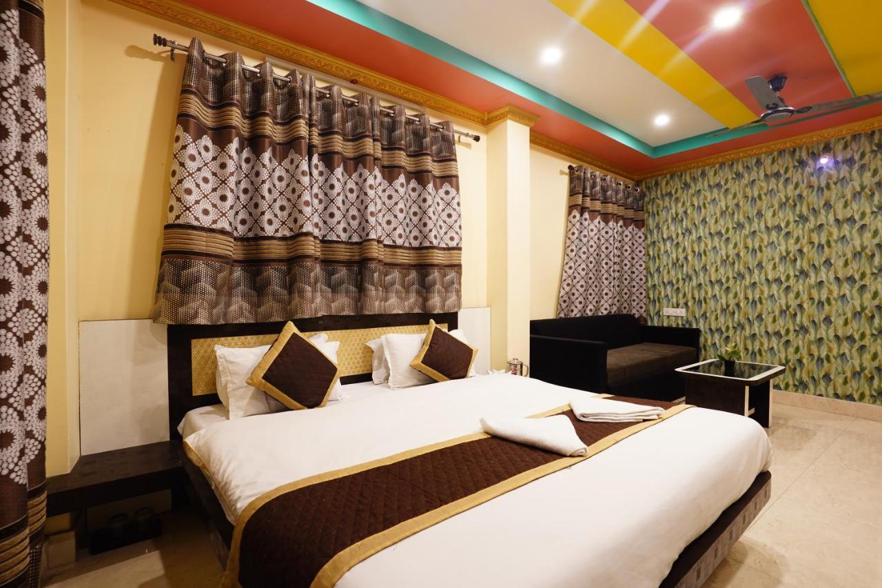 Tirupati Lodge Njp Сіліґурі Екстер'єр фото