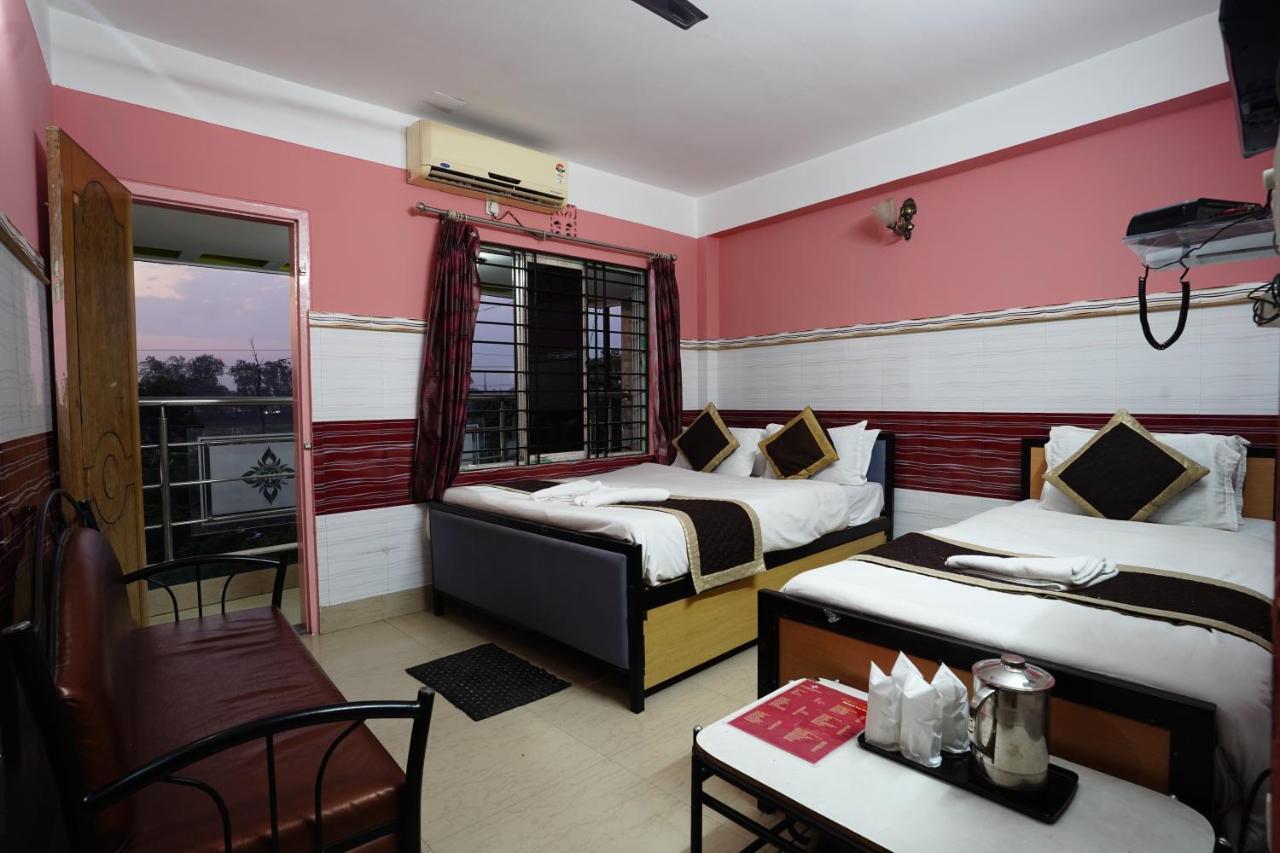 Tirupati Lodge Njp Сіліґурі Екстер'єр фото