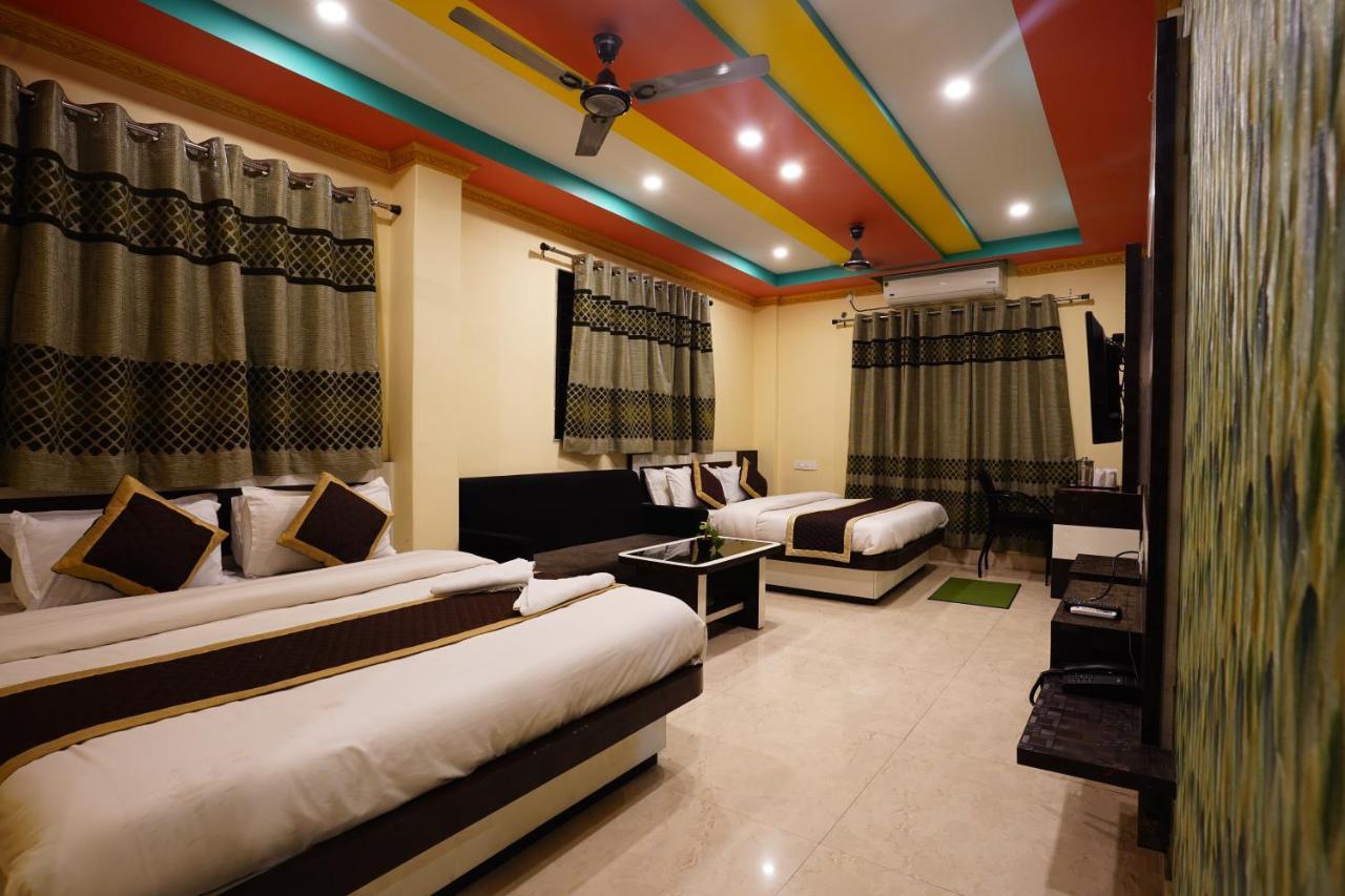 Tirupati Lodge Njp Сіліґурі Екстер'єр фото