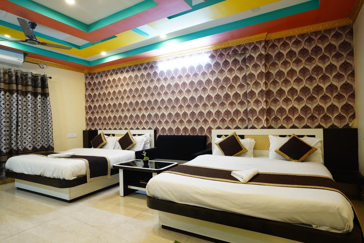 Tirupati Lodge Njp Сіліґурі Екстер'єр фото