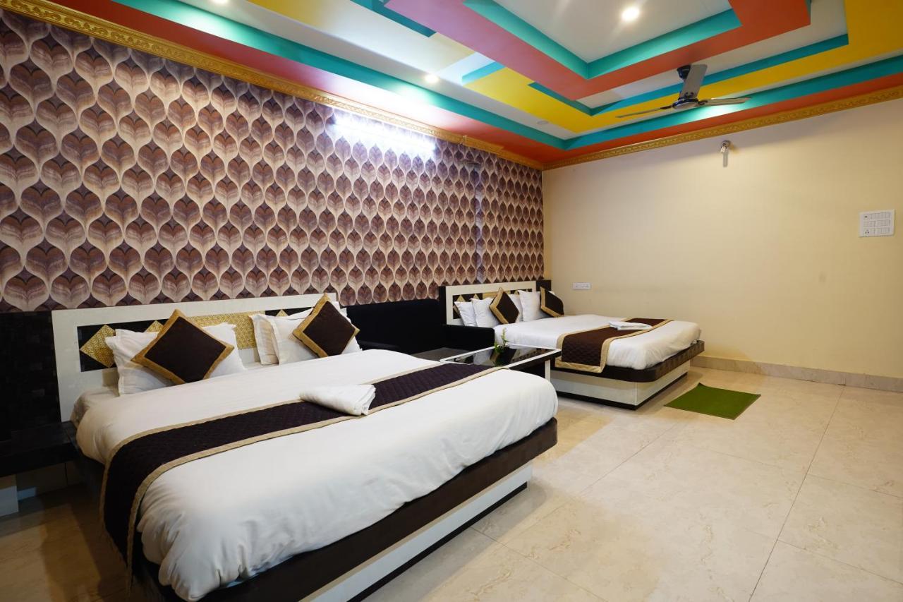 Tirupati Lodge Njp Сіліґурі Екстер'єр фото