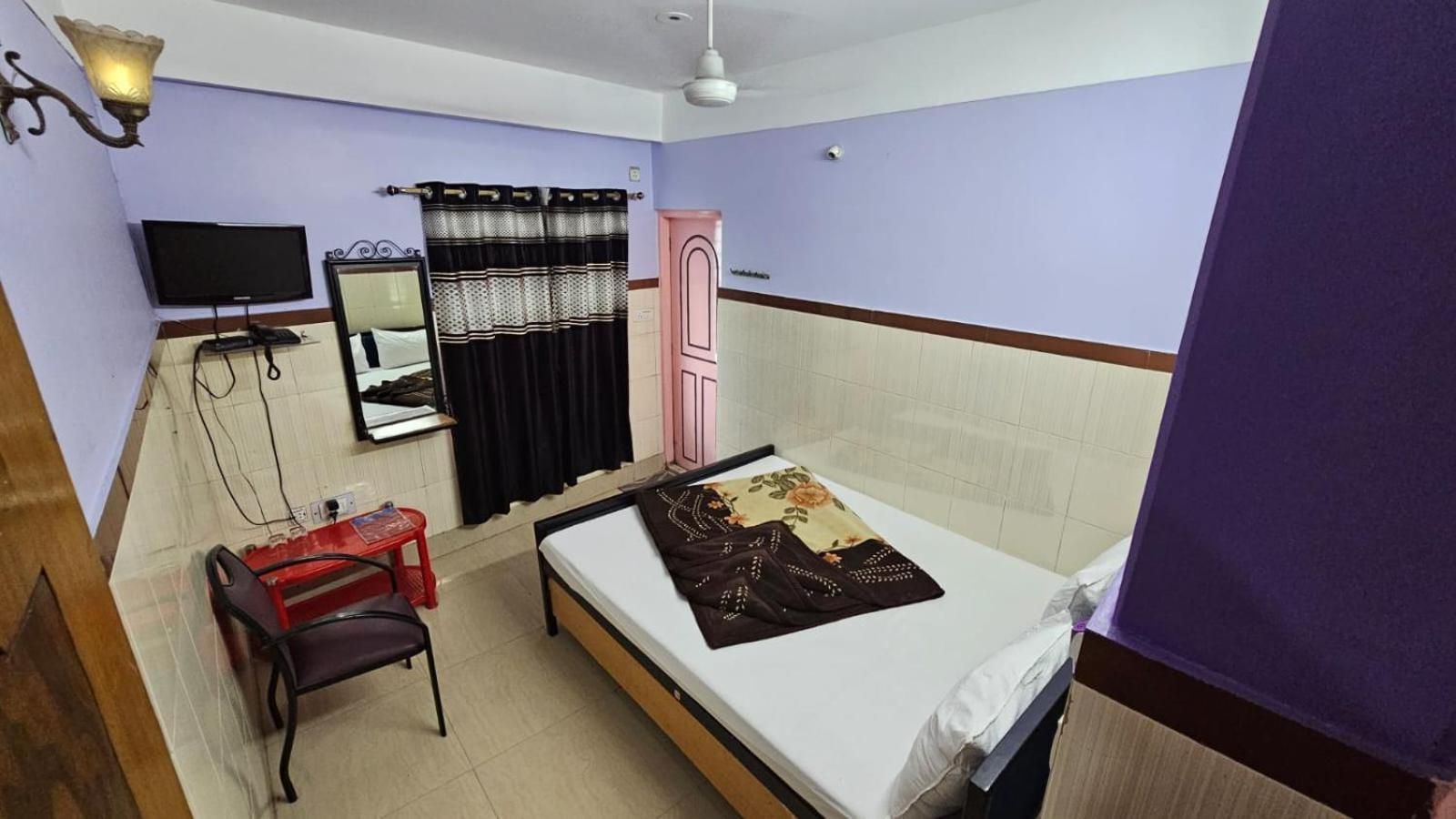 Tirupati Lodge Njp Сіліґурі Екстер'єр фото