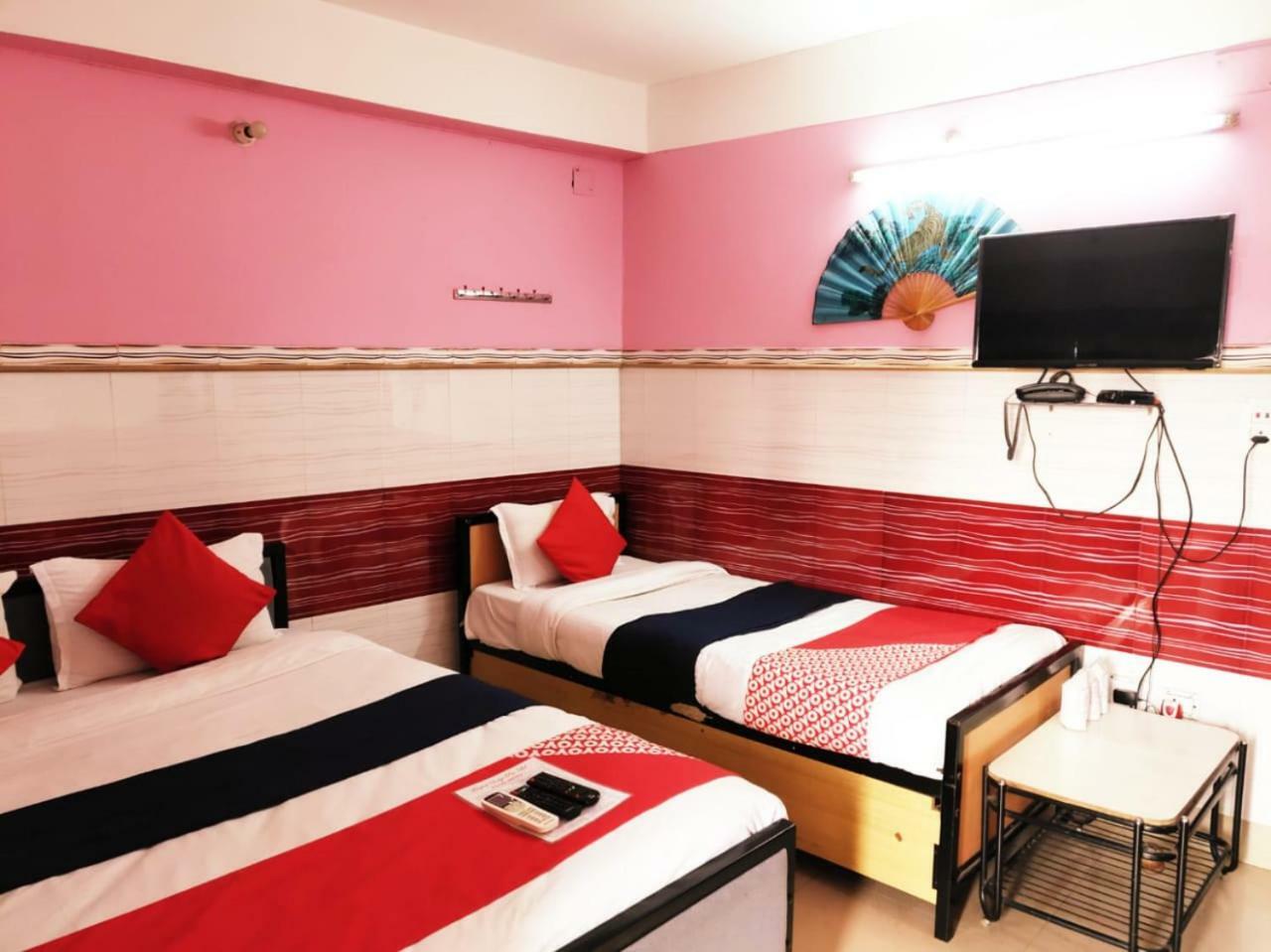 Tirupati Lodge Njp Сіліґурі Екстер'єр фото