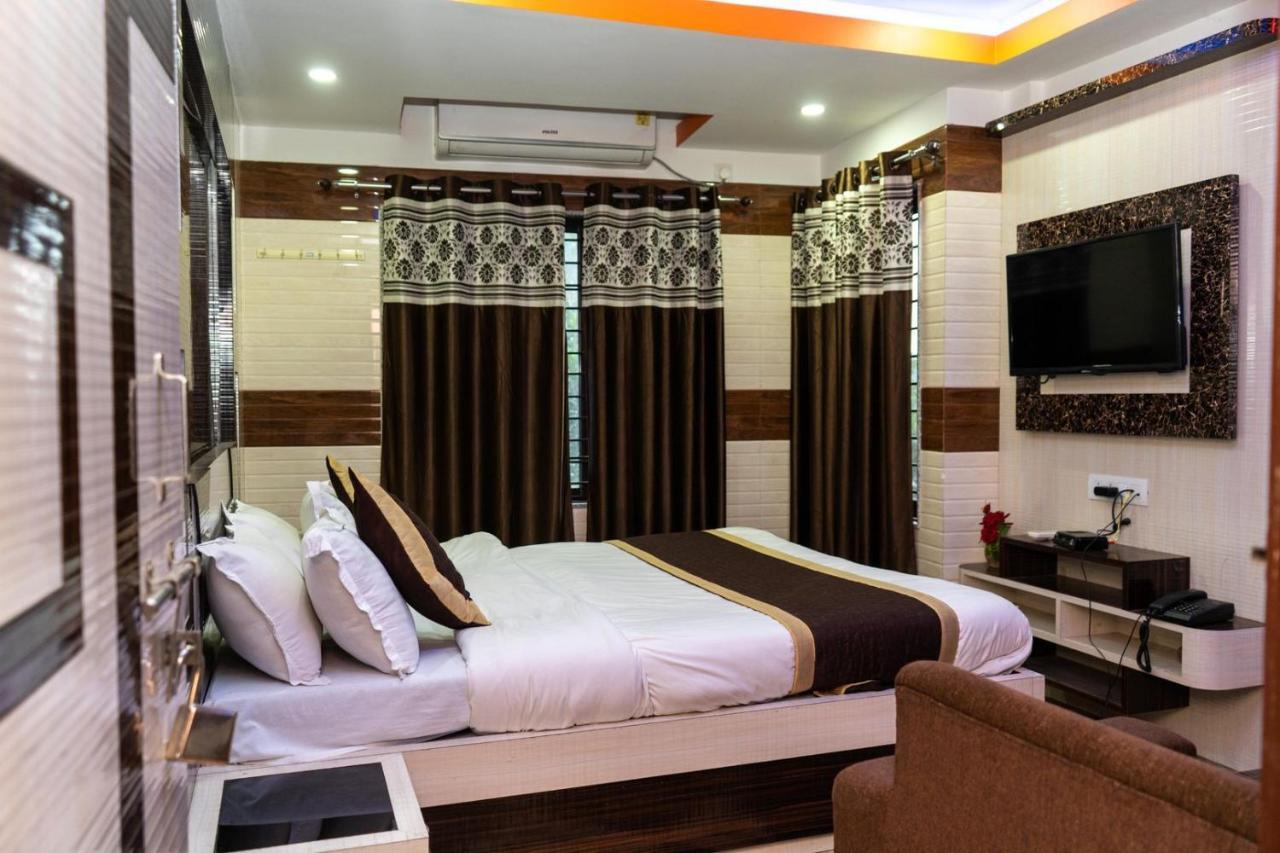 Tirupati Lodge Njp Сіліґурі Екстер'єр фото