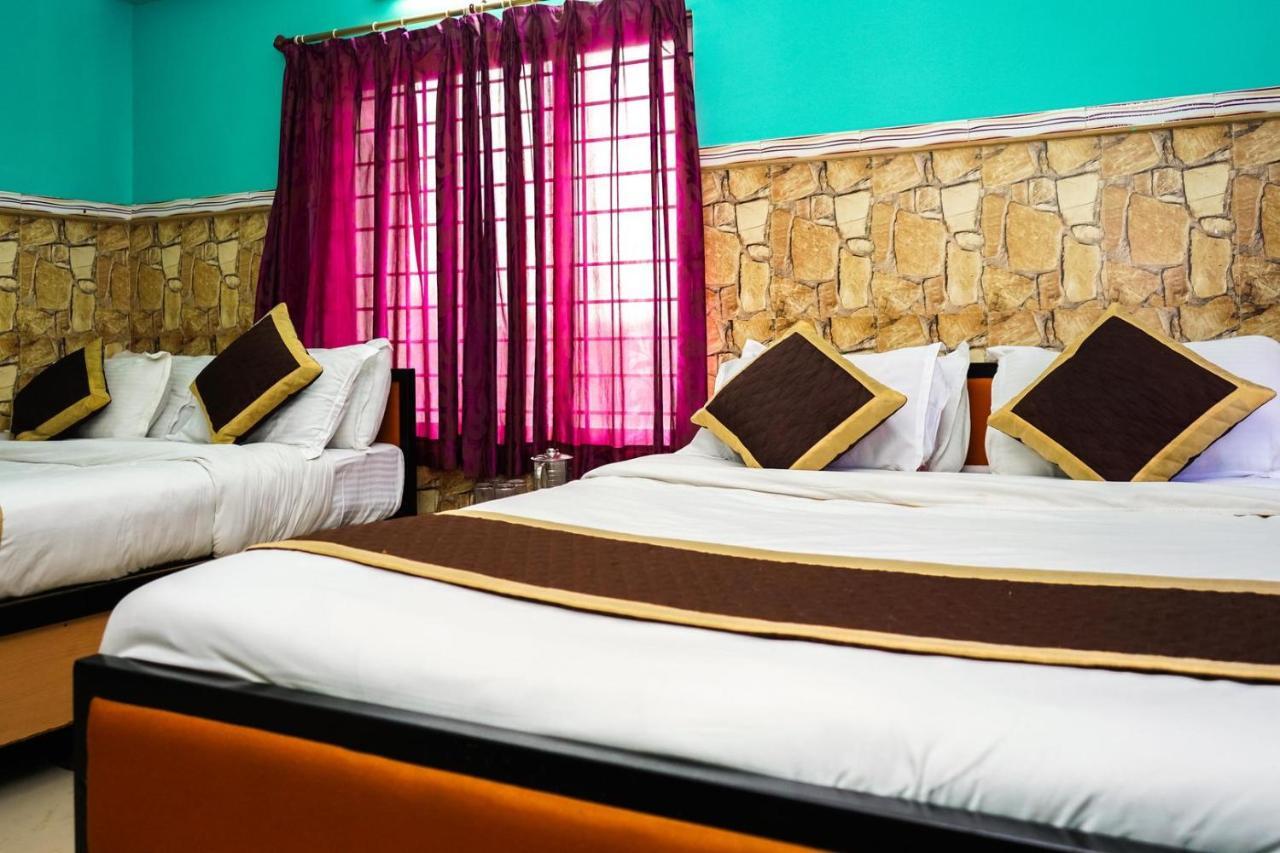 Tirupati Lodge Njp Сіліґурі Екстер'єр фото