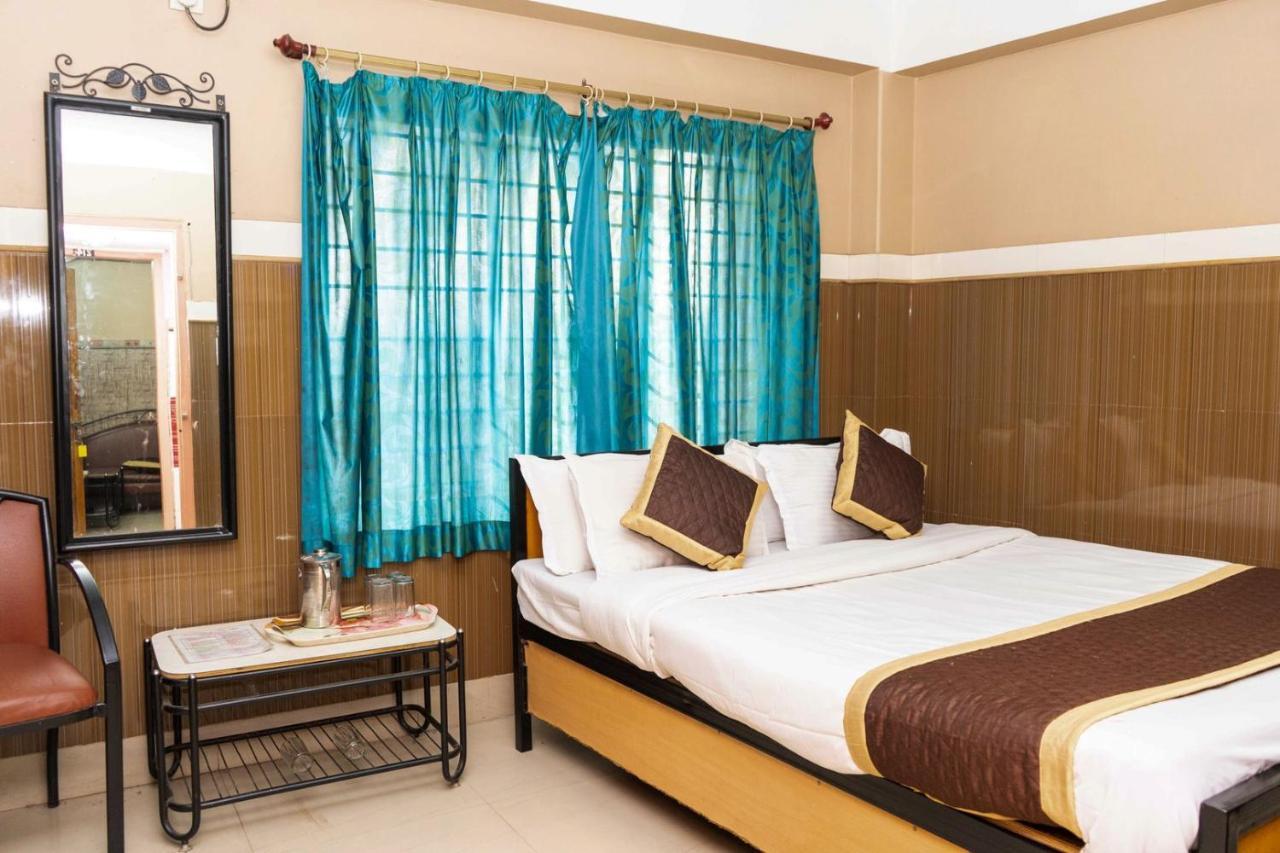 Tirupati Lodge Njp Сіліґурі Екстер'єр фото